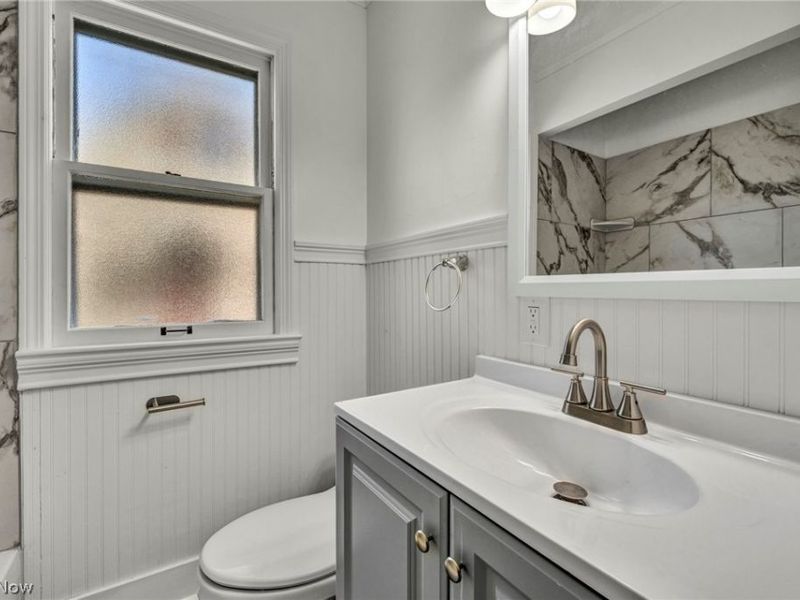 7198 Greenleaf Avenue , Parma, OH 44130 Photo 21