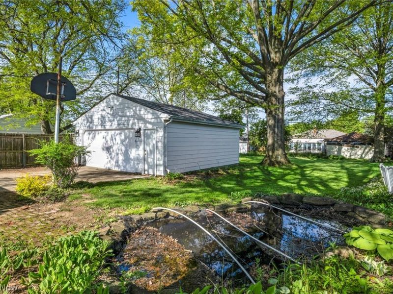 7198 Greenleaf Avenue , Parma, OH 44130 Photo 44