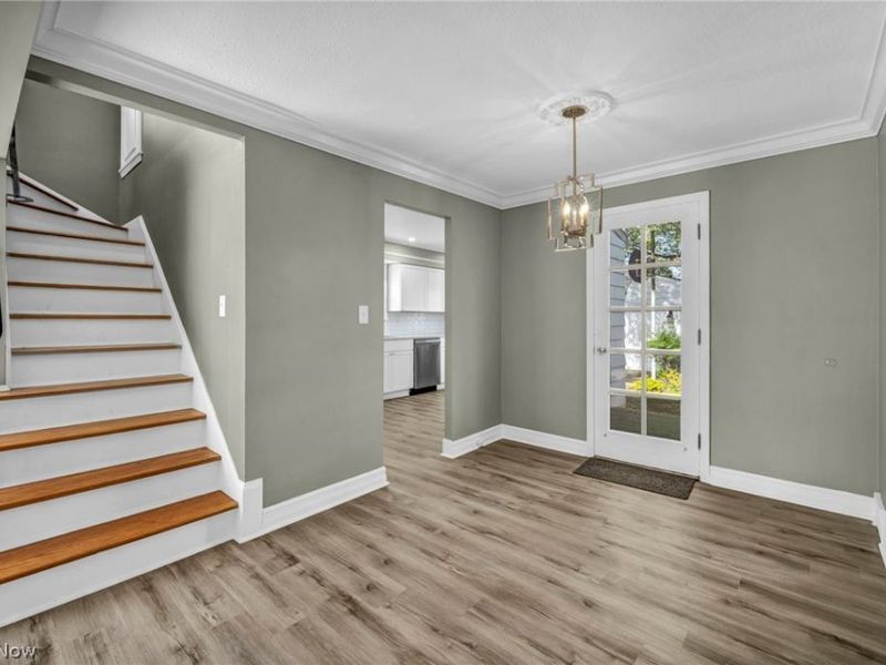 7198 Greenleaf Avenue , Parma, OH 44130 Photo 9