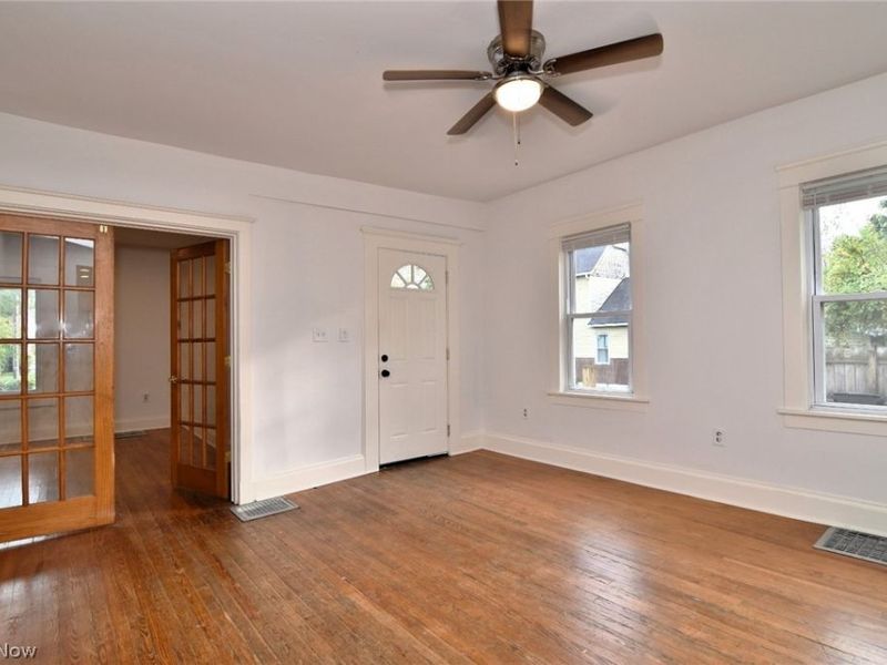 3017 Trowbridge Avenue, Cleveland, OH 44109 Photo 11