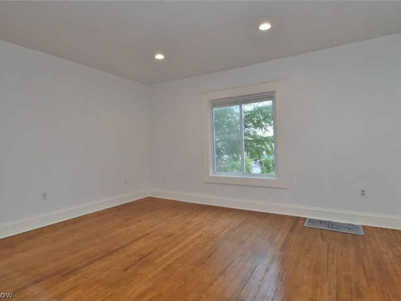 3017 Trowbridge Avenue, Cleveland, OH 44109 Photo 14