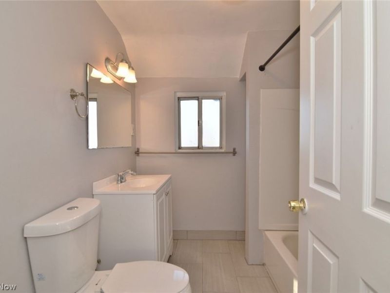 3017 Trowbridge Avenue, Cleveland, OH 44109 Photo 33