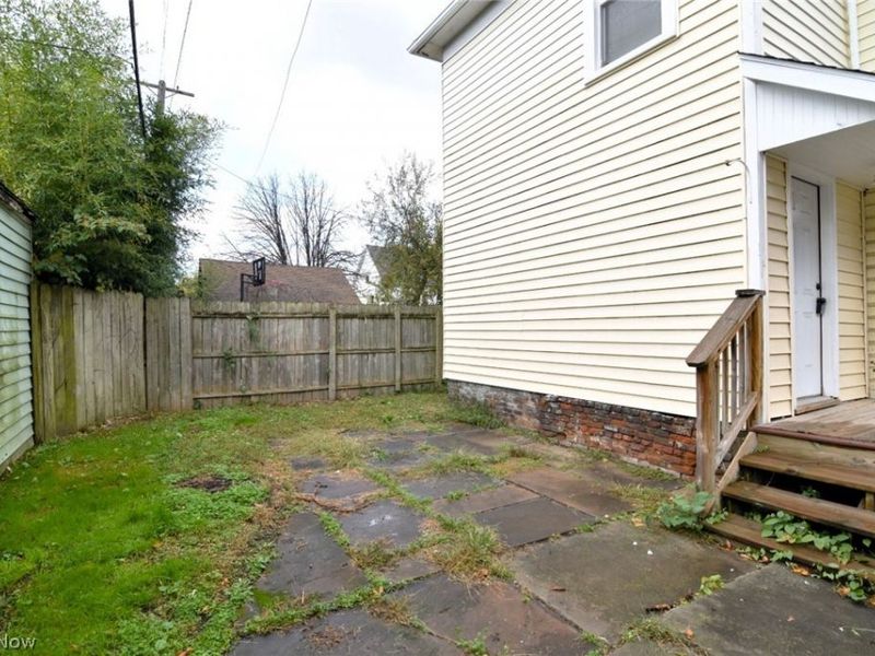 3017 Trowbridge Avenue, Cleveland, OH 44109 Photo 41