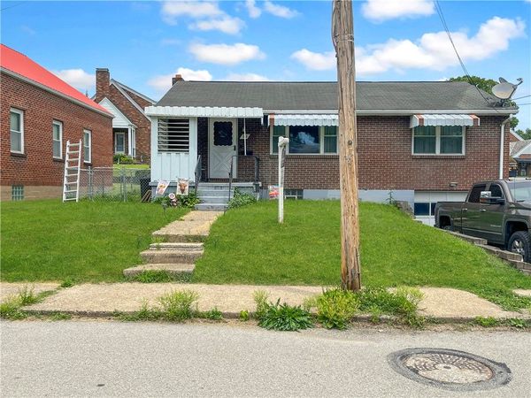 102 Johnston Rd, Washington, PA 15314