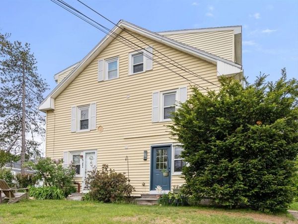 118 Village St, Unit A, Medway, MA 02053