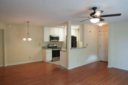 2210 Andover Dr.  photo 4