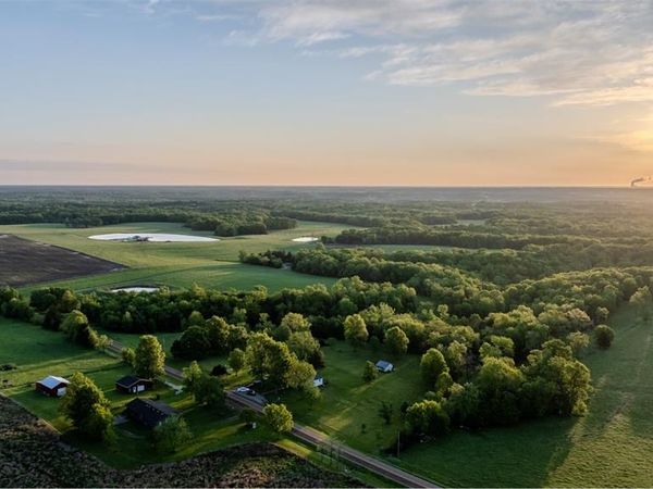 9904 State Highway BB , New Bloomfield, MO 65063