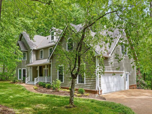 3908 Ivory Avenue, Signal Mountain, TN 37377