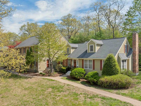 3 Seaver Brook Lane, Plaistow, NH 03865