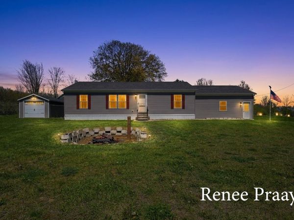 13241 Wabasis NE, Cedar Springs, MI 49319