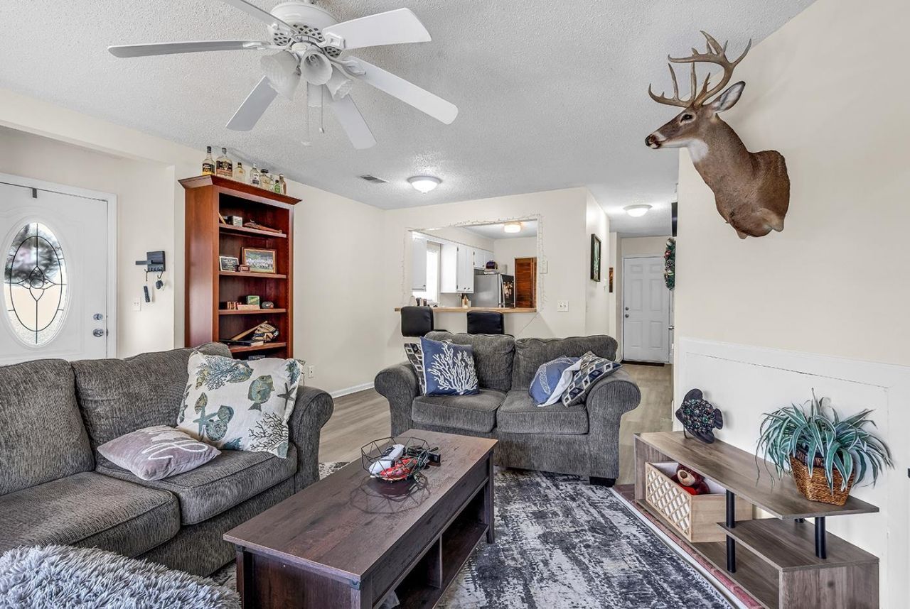 218 Plantation Dr.  Photo 4