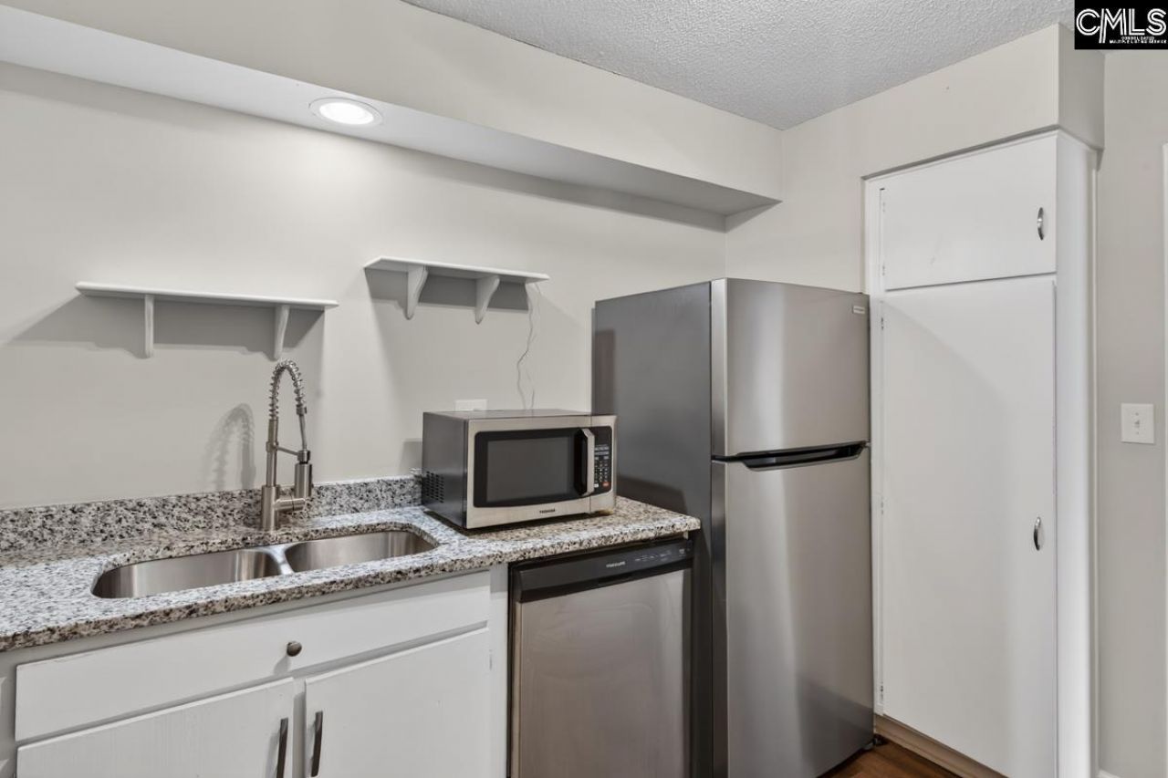 1825 St.julian Place  Photo 8