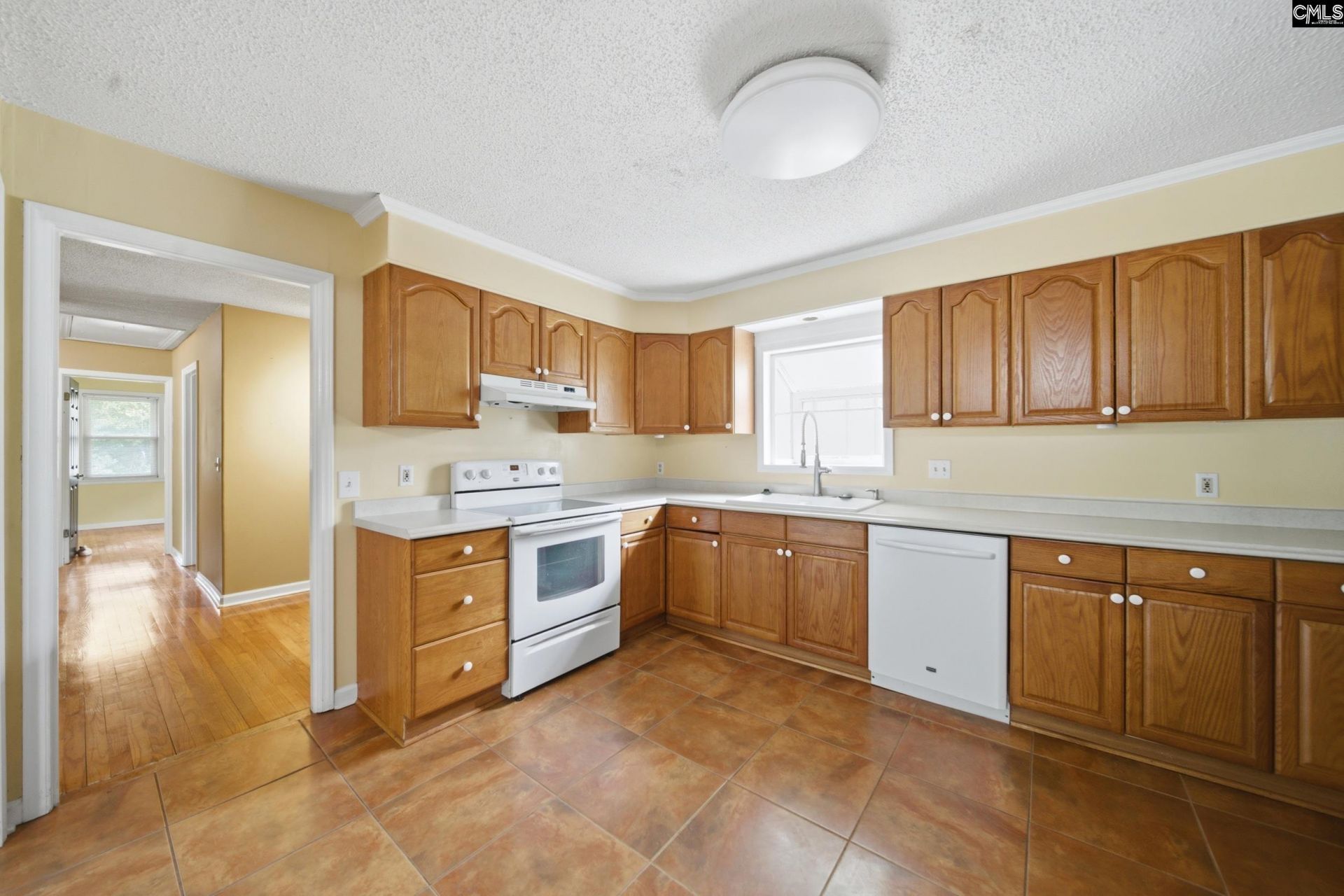 306 Auburn Road Photo 12