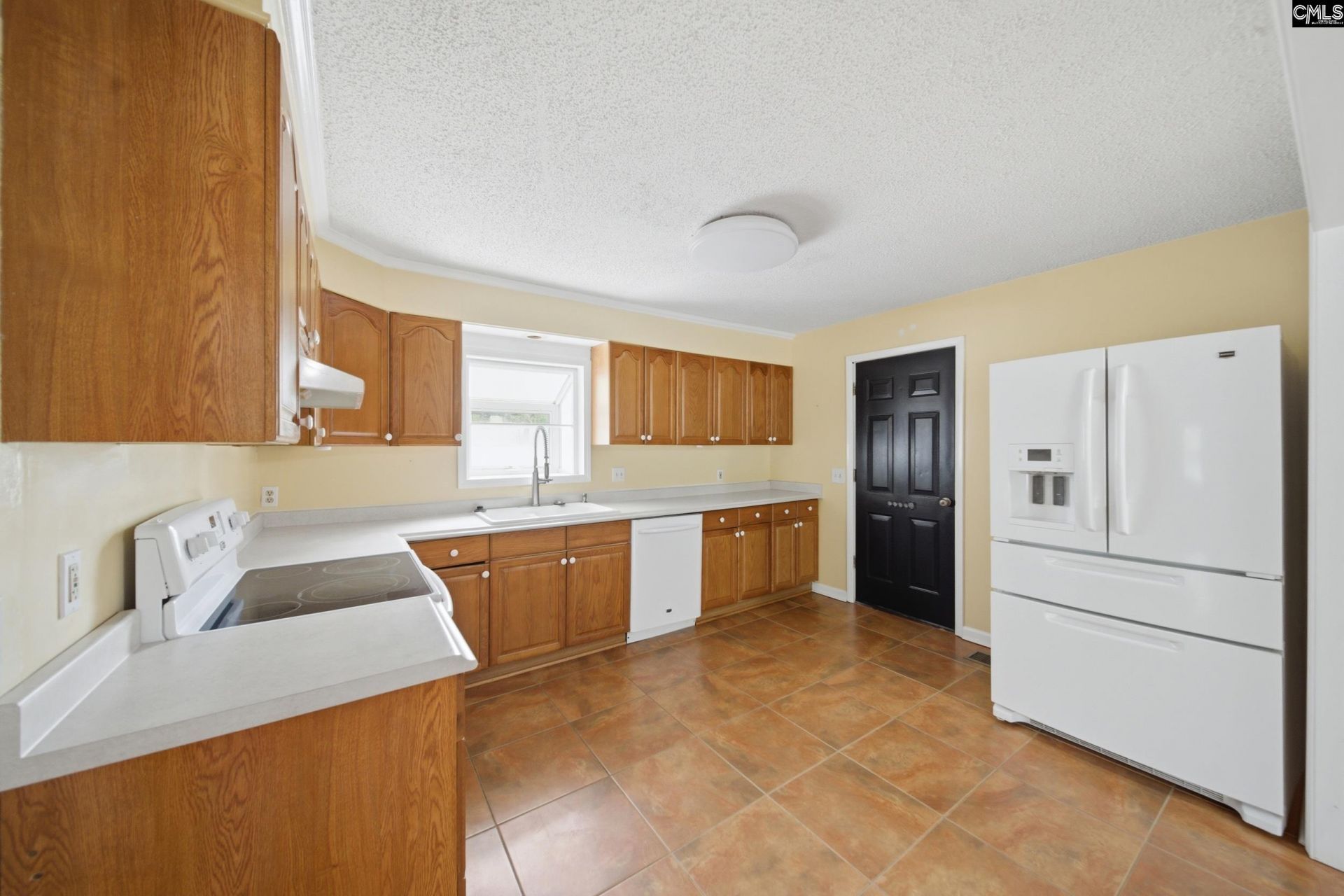 306 Auburn Road Photo 13
