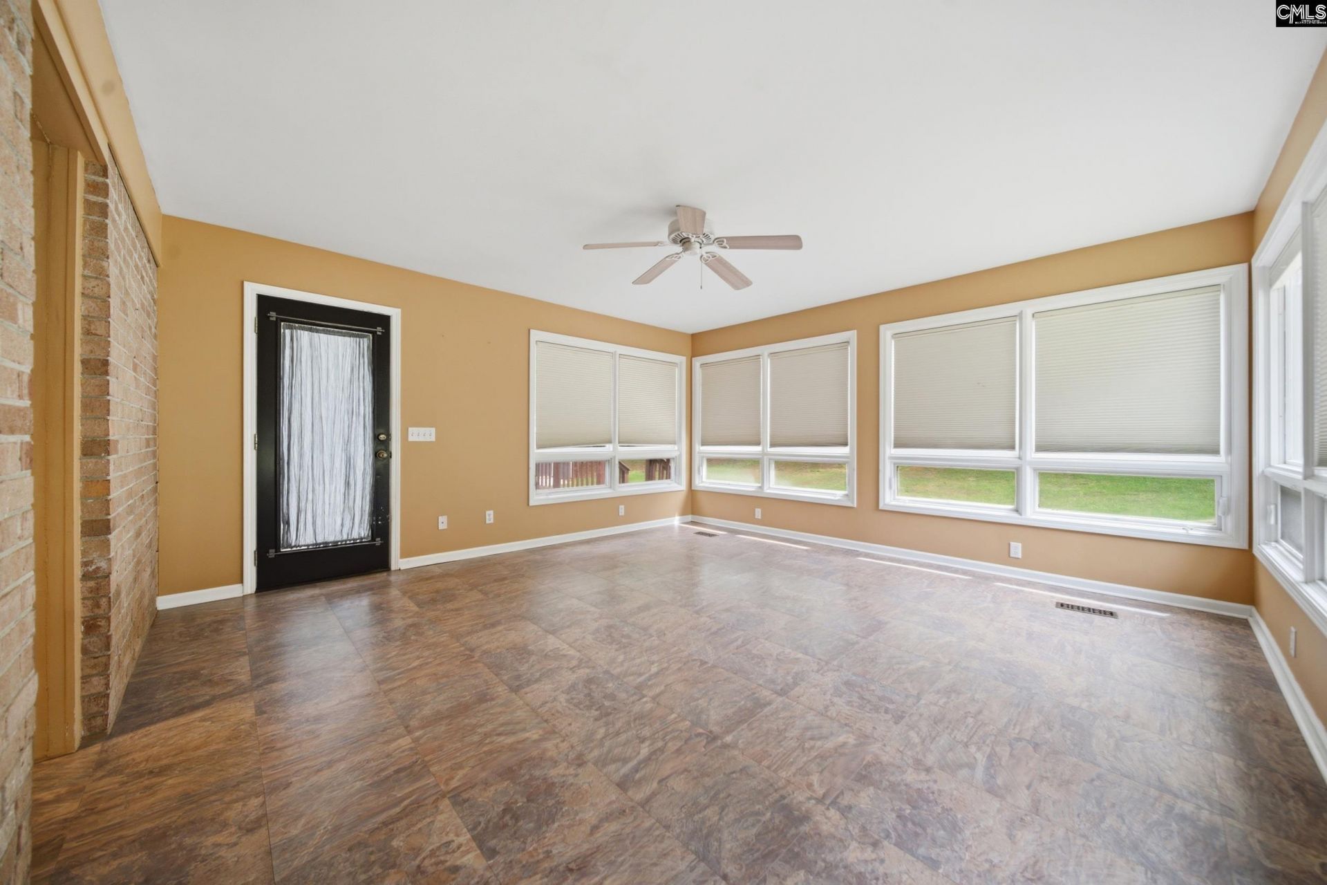 306 Auburn Road Photo 17