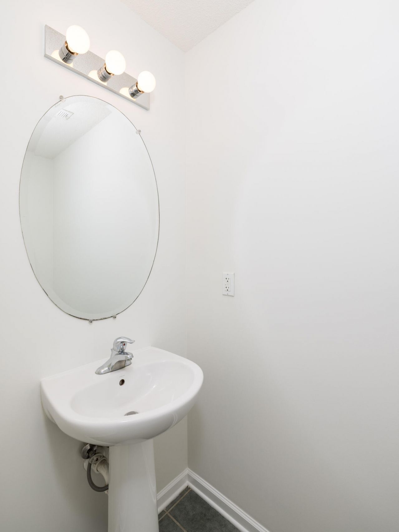 126 Brockman Way Photo 10