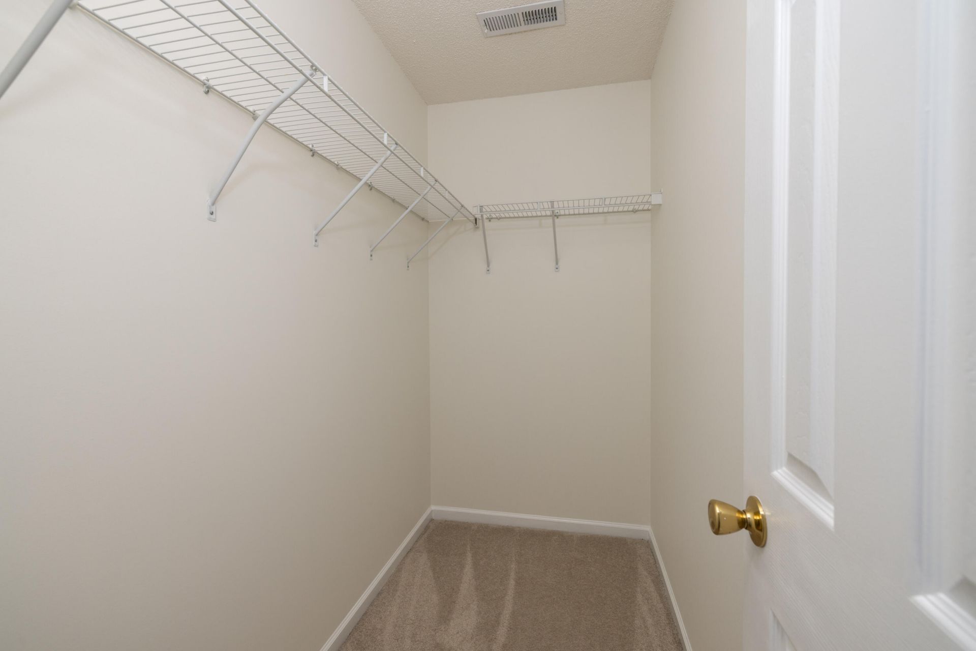 126 Brockman Way Photo 15