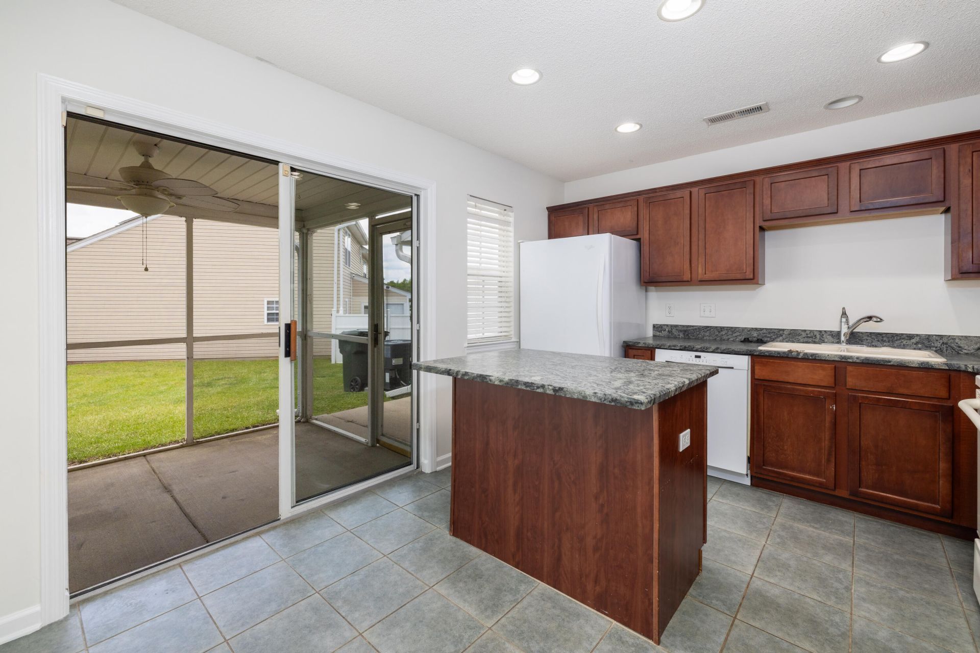126 Brockman Way Photo 23