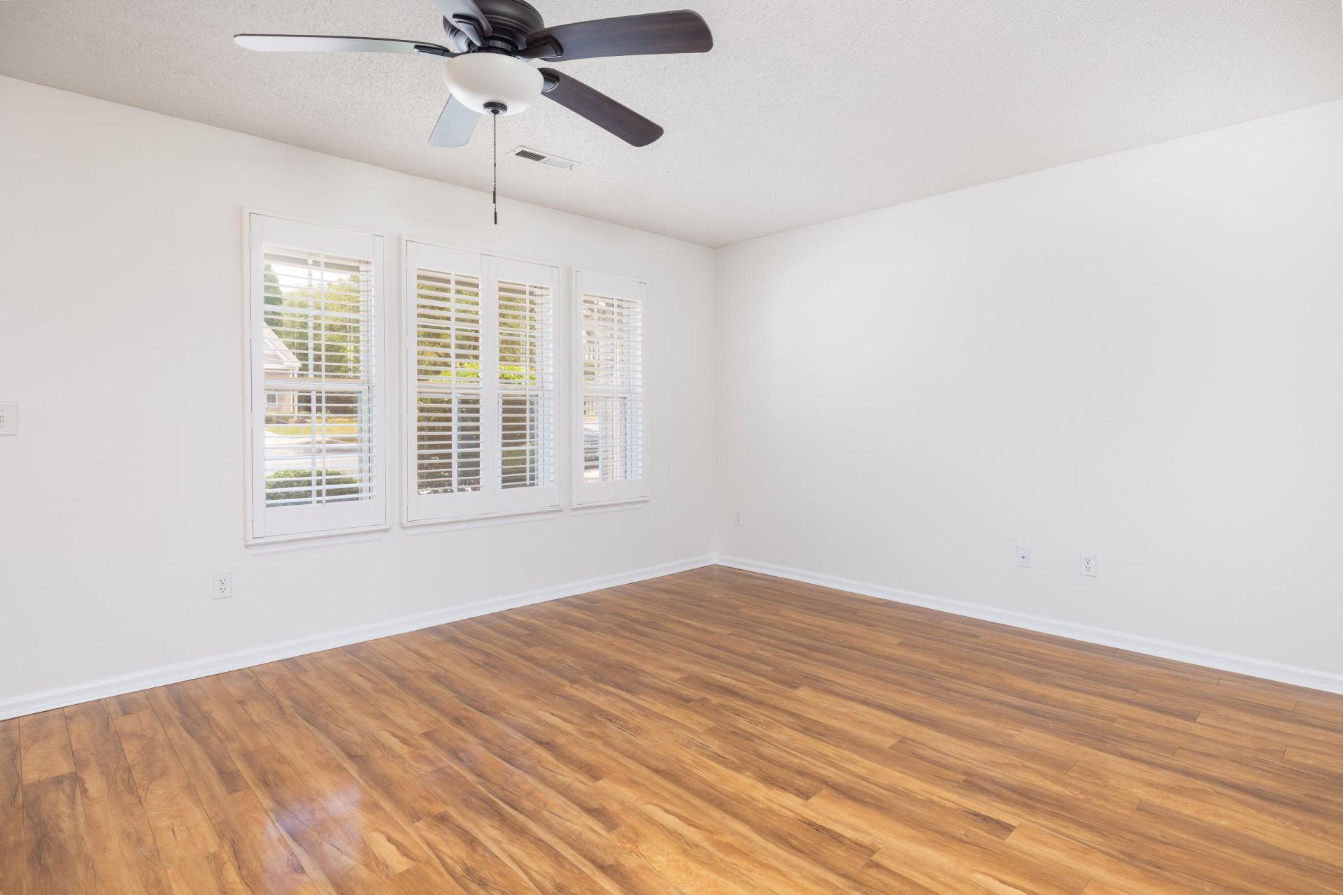 126 Brockman Way Photo 40