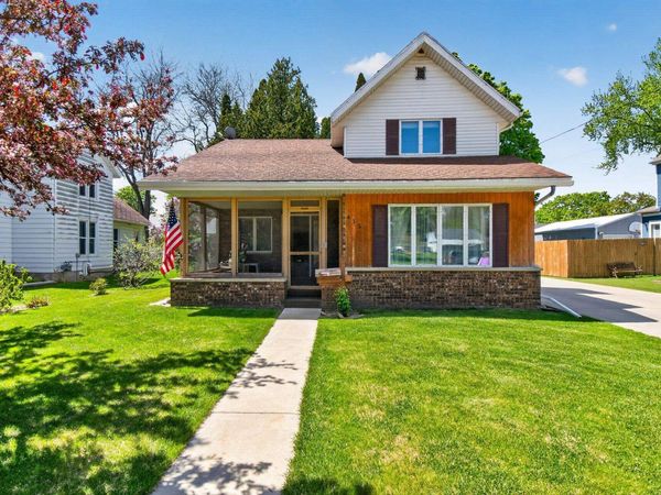 415 N High Street, Randolph, WI 53956