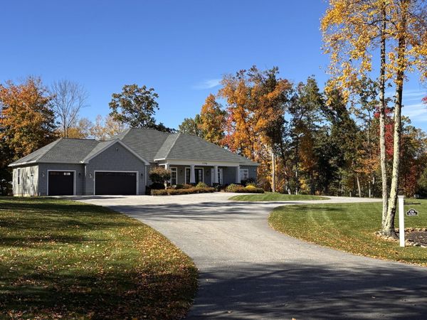1776 Old Turnpike Road, Oakham, MA 01068