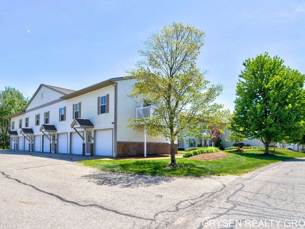 5752 East Town Drive, Unit 9, Hudsonville, MI 49426