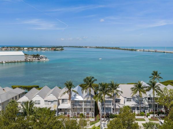 5037 Sunset Village Drive, Duck Key, FL 33050