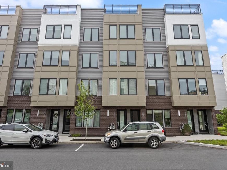 2150 Northbank Place , Unit 143, Philadelphia, PA 19125 Main Photo