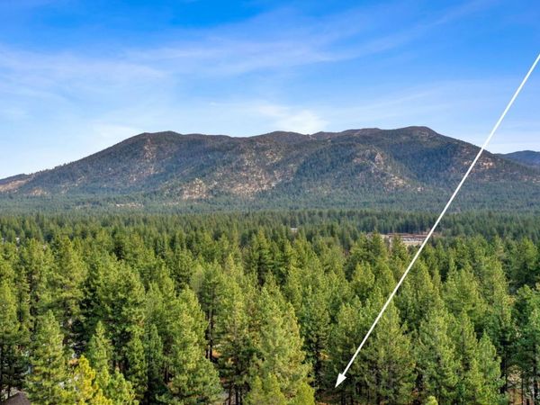 1199 Carson Avenue, South Lake Tahoe, CA 96150
