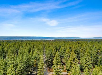 1199 Carson Avenue, South Lake Tahoe, CA 96150 Photo