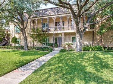 4312 Bellaire Drive S, Unit 204, Fort Worth, TX 76109