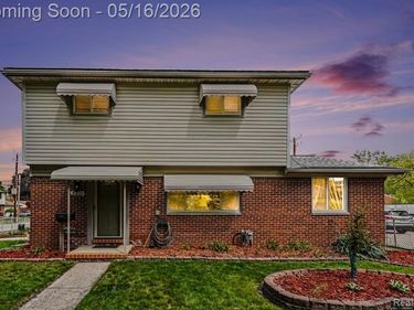 5211 Newberry Street, Wayne, MI 48184