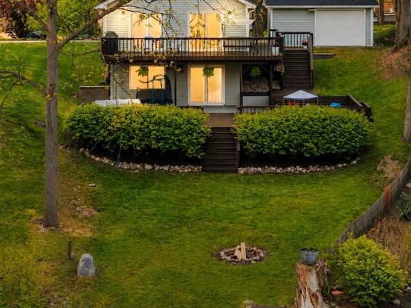 4395 Navarra Avenue, White Lake Twp, MI 48383