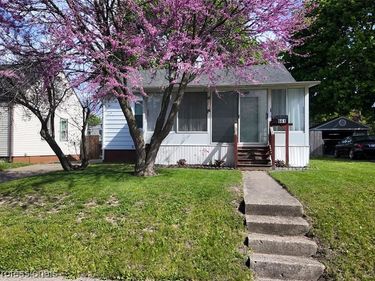 661 4th Avenue, Pontiac, MI 48340