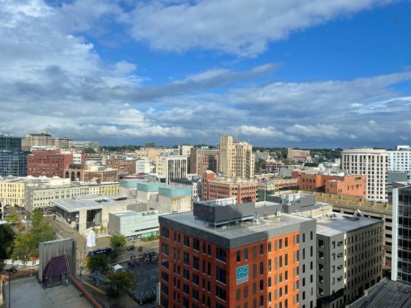 117 Campau Circle NW, Grand Rapids, MI 49503