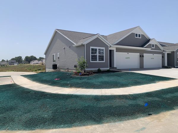 966 Scioto Drive NW, Unit 6, Comstock Park, MI 49321