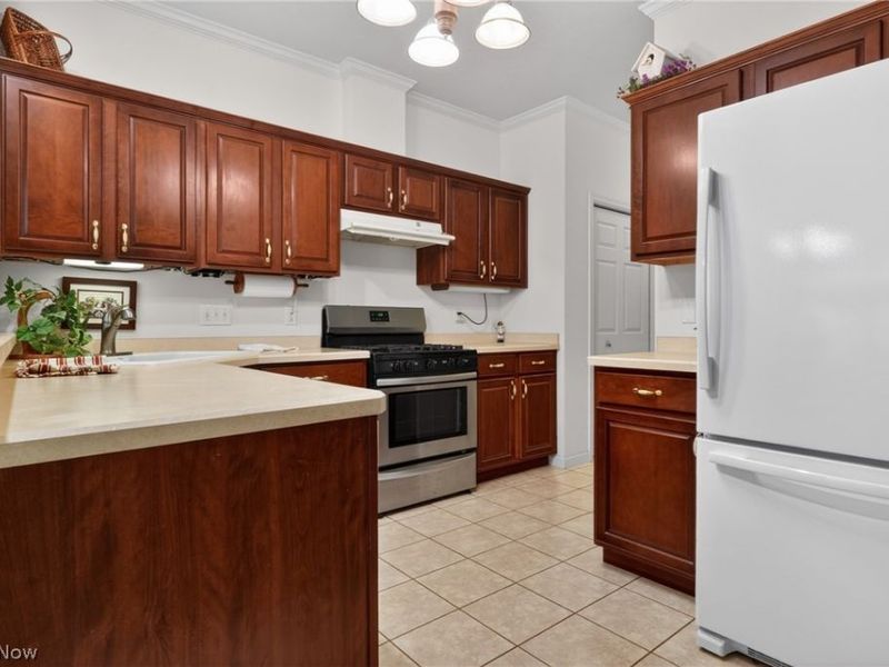 15 Hunters Woods Boulevard , Unit B, Canfield, OH 44406 Photo 16