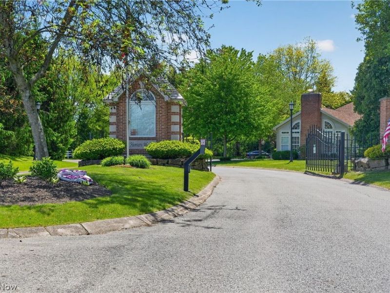 15 Hunters Woods Boulevard , Unit B, Canfield, OH 44406 Photo 43