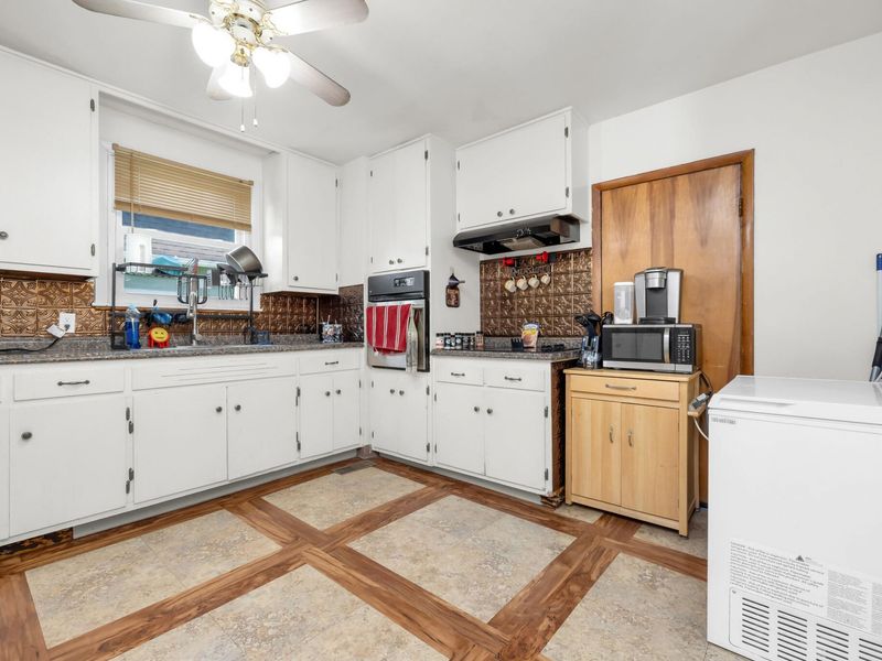 524 N Detroit Street, Bellefontaine, OH 43311 Photo 10