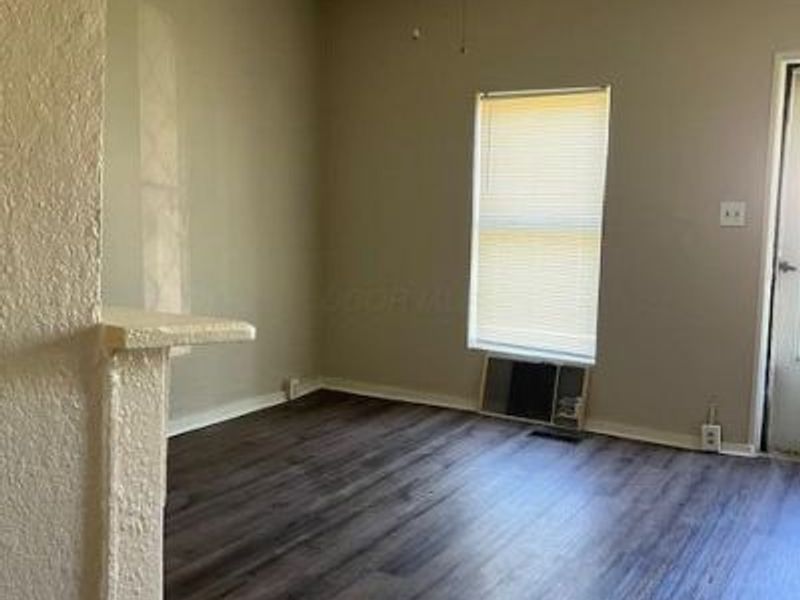 145 W Railroad Street, Newark, OH 43055 Photo 5
