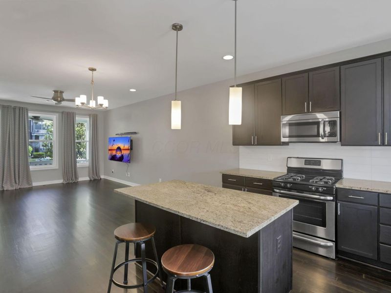 1299 N Grant Avenue, Columbus, OH 43201 Photo 9