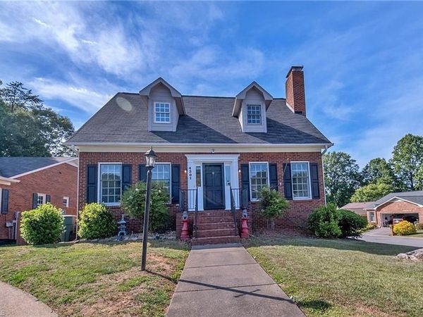 4301 Hampton Club Court , Winston-Salem, NC 27104