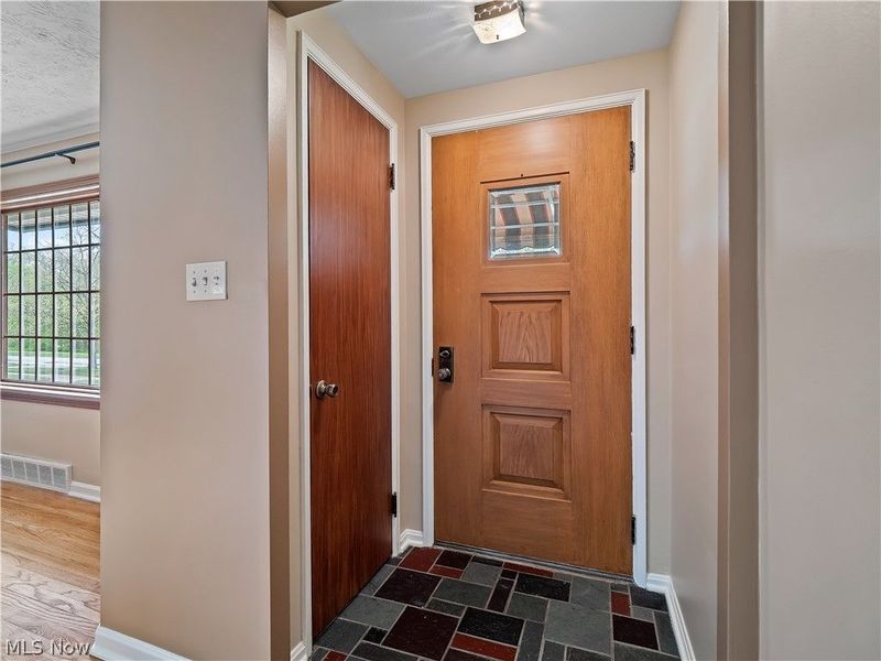 7393 Nethersole Drive, Middleburg Heights, OH 44130 Photo 28