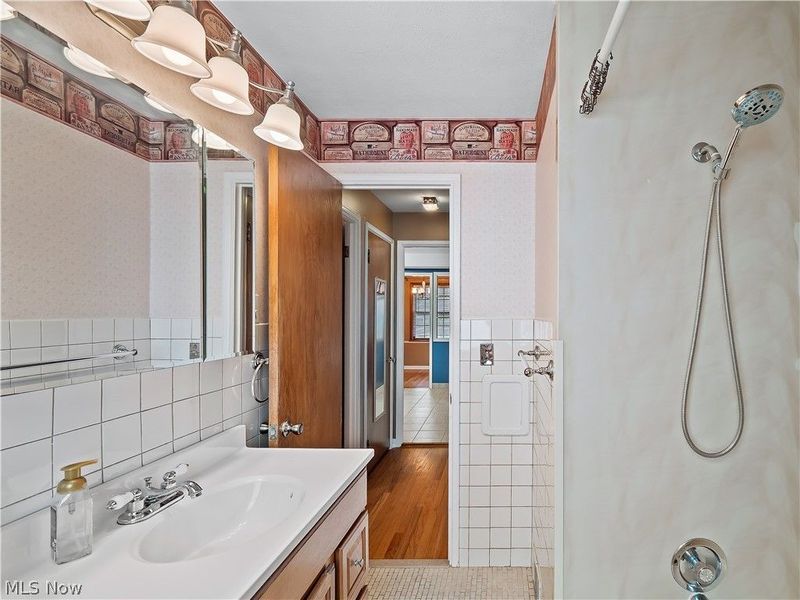 7393 Nethersole Drive, Middleburg Heights, OH 44130 Photo 32