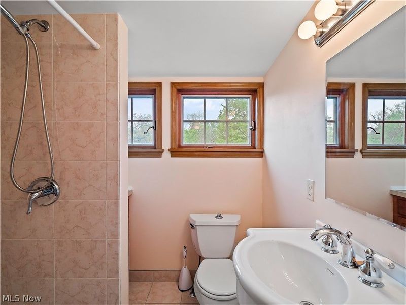 7393 Nethersole Drive, Middleburg Heights, OH 44130 Photo 37