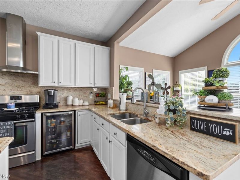 4625 Crossing Trail, Lorain, OH 44053 Photo 17