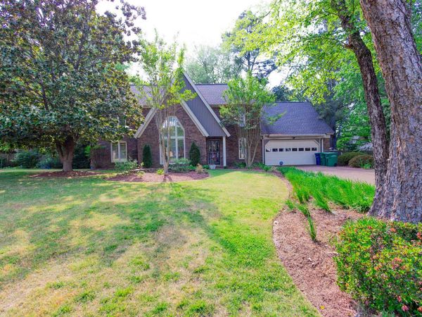 2485 STRATFIELD DR ST SE, Germantown, TN 38139