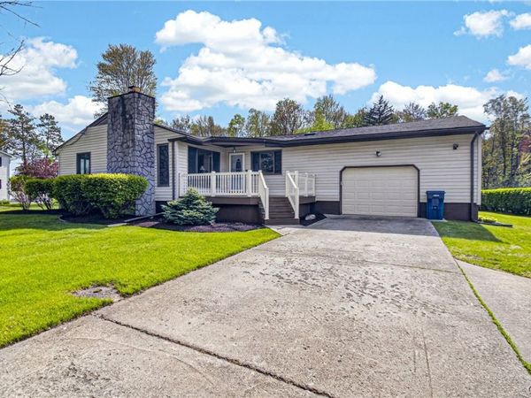 7 Homestead Road W, Clinton, NY 13323