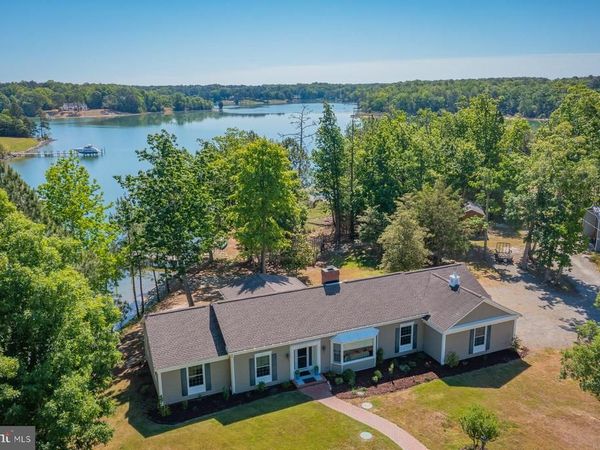 127 TILDEN LANE , WEEMS, VA 22576