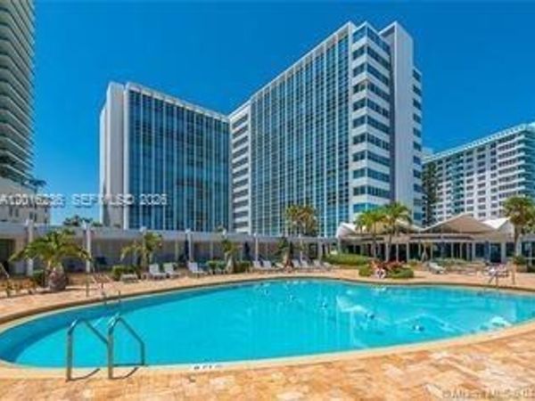 5055 Collins Ave , Unit 14A, Miami Beach, FL 33140